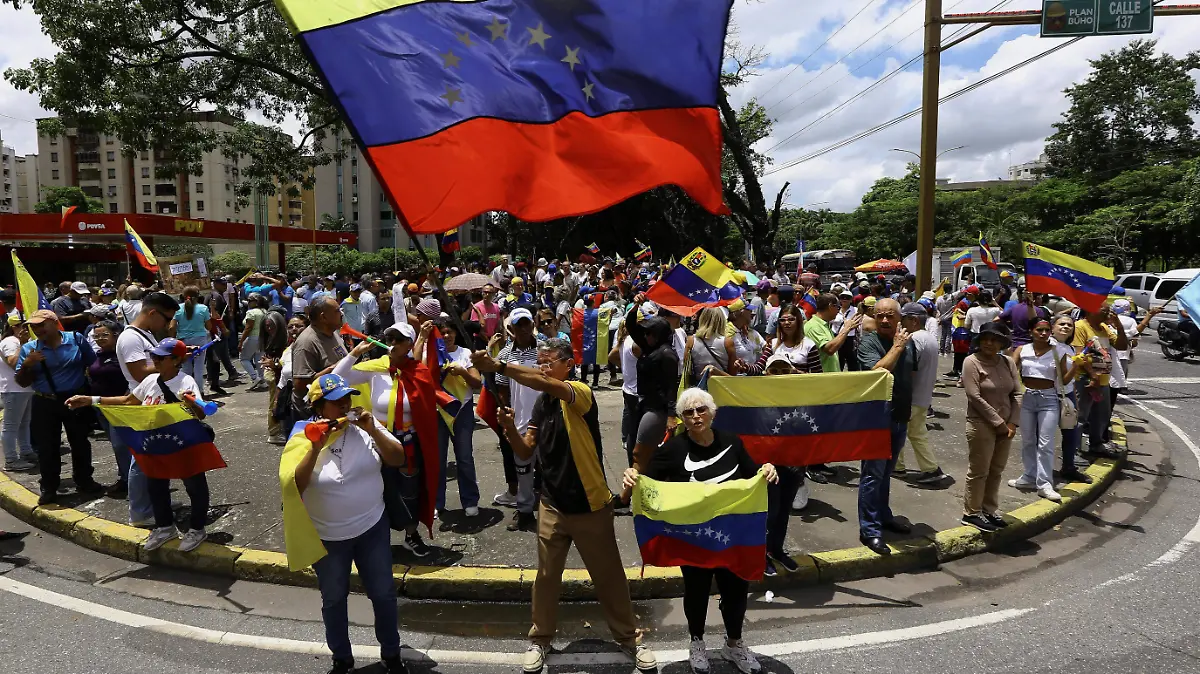 2024-08-28T185259Z_693946280_RC20P9A4BC2L_RTRMADP_3_VENEZUELA-ELECTION-OPPOSITION-PROTEST