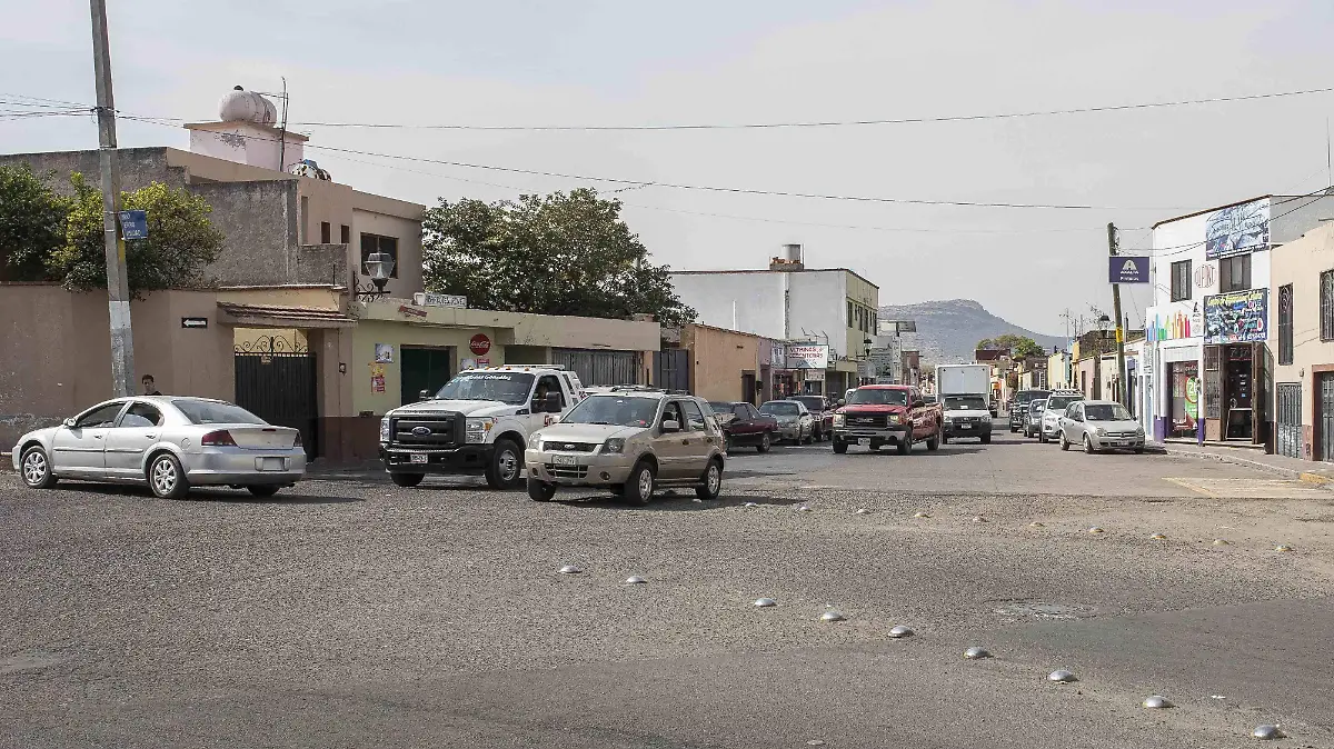 Los locatarios argumentaron que los robos a sus comercios estaban imparables.
