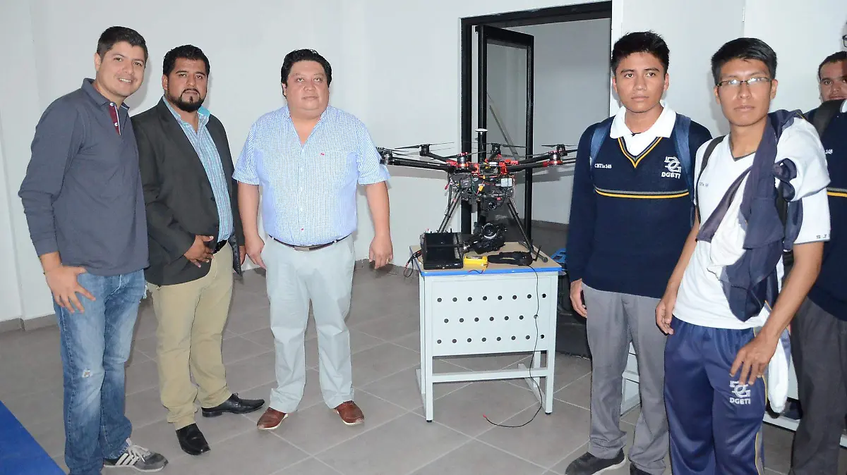 Docentes e investigadores presentaron los innovadores proyectos tecnológicos.