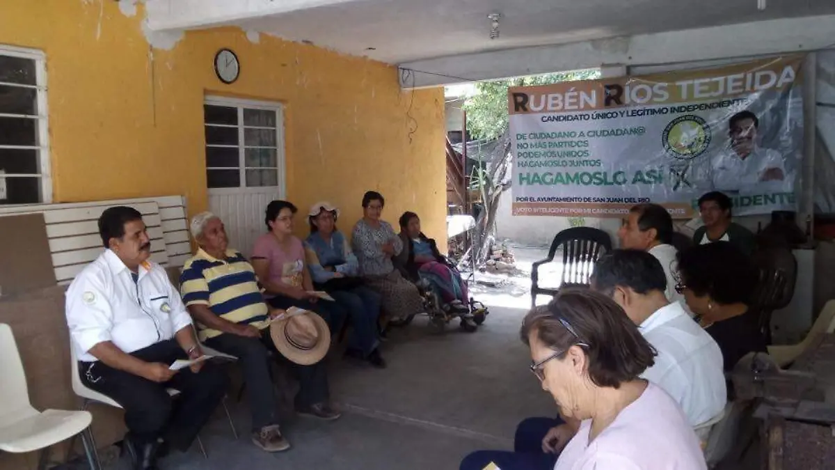 El candidato argumentó que las personas abren sus puertas para recibir sus propuestas ciudadanas.