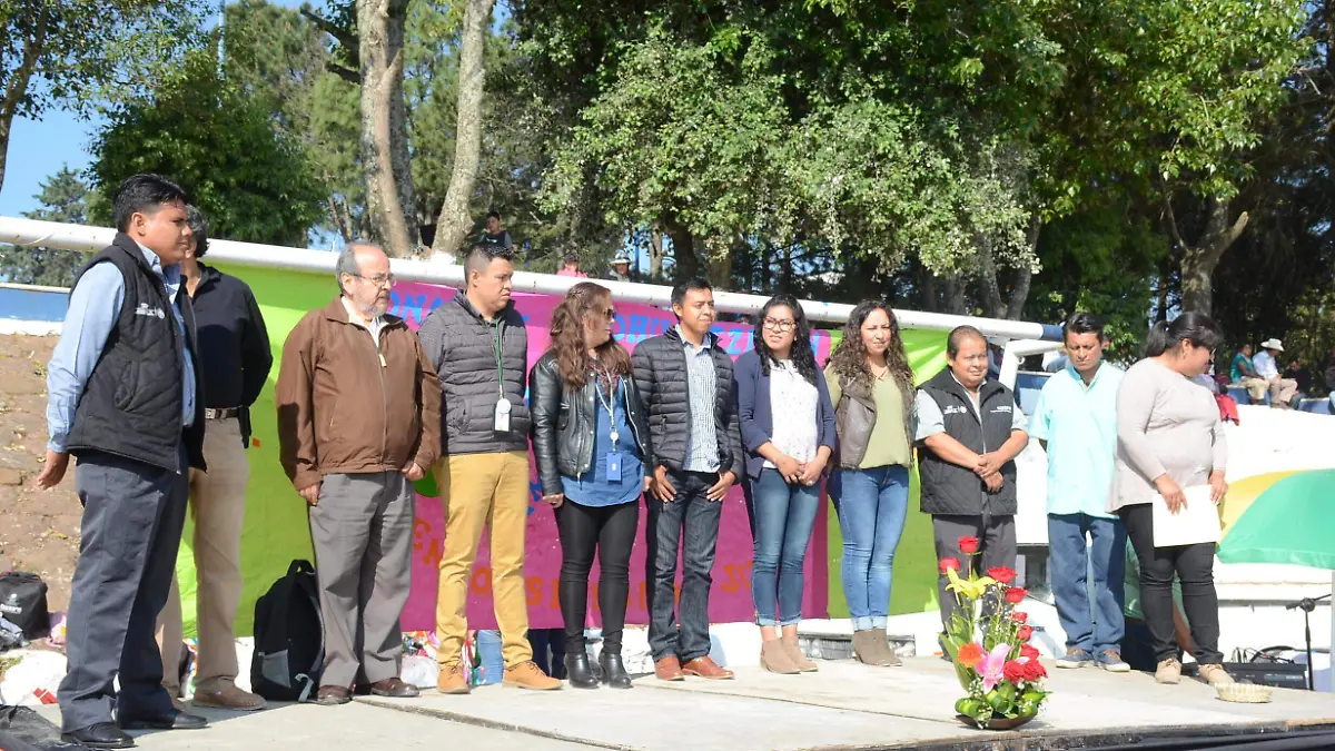 Al evento acudieron personalidades de Conafe de la región Amealco de Bonfil, padres de familia y profesores de las primarias rurales.