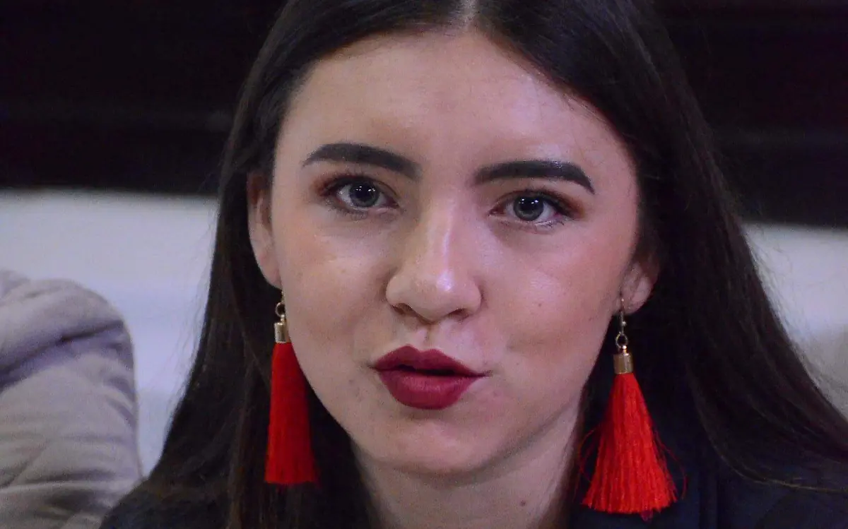 María Kellyn Chavero Pizano, jovencita de Paso de Mata representante de la CNC.