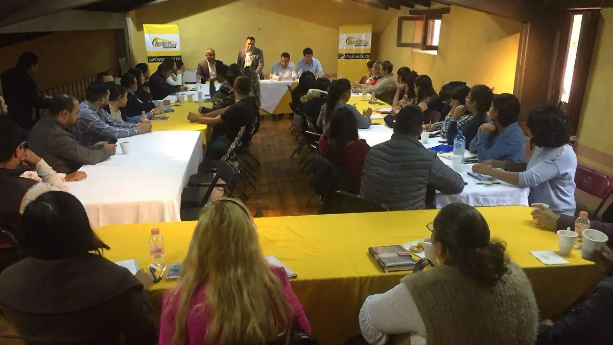 Con gran aforo se dio inicio la oirmera de las cuatro sesiones del curso de litigación oral.