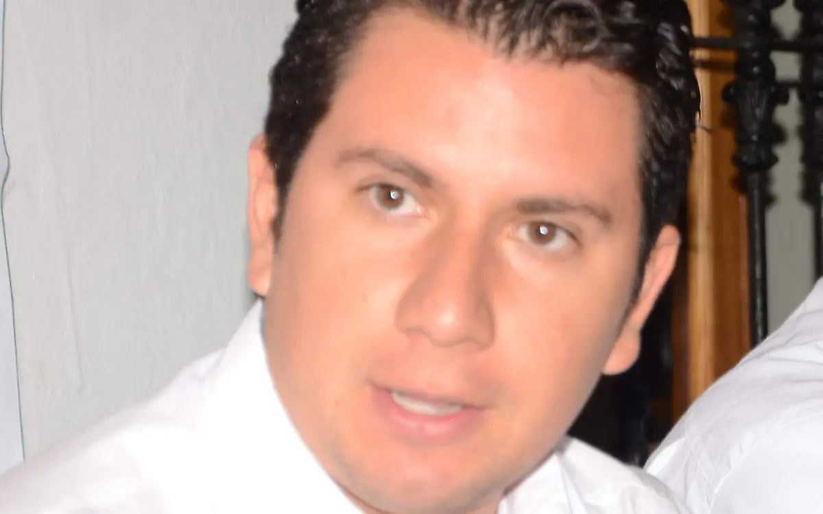 Juan Carlos Piña, candidato del PRI a diputado local por el X Distrito