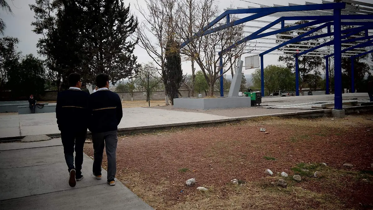 La techumbre beneficiará a más de dos mil 500 habitantes.