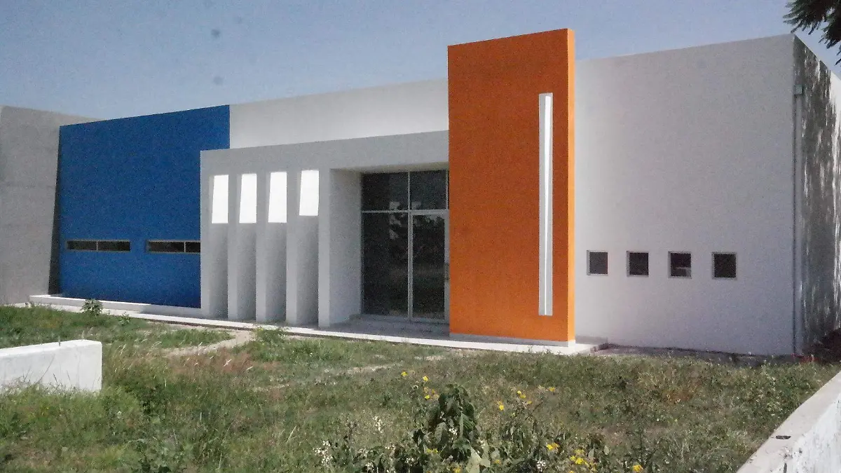 La obra de construcción de la sala de usos múltiples será entregada para principios de septiembre.