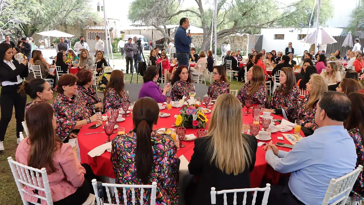 SJR Desayuno a beneficio