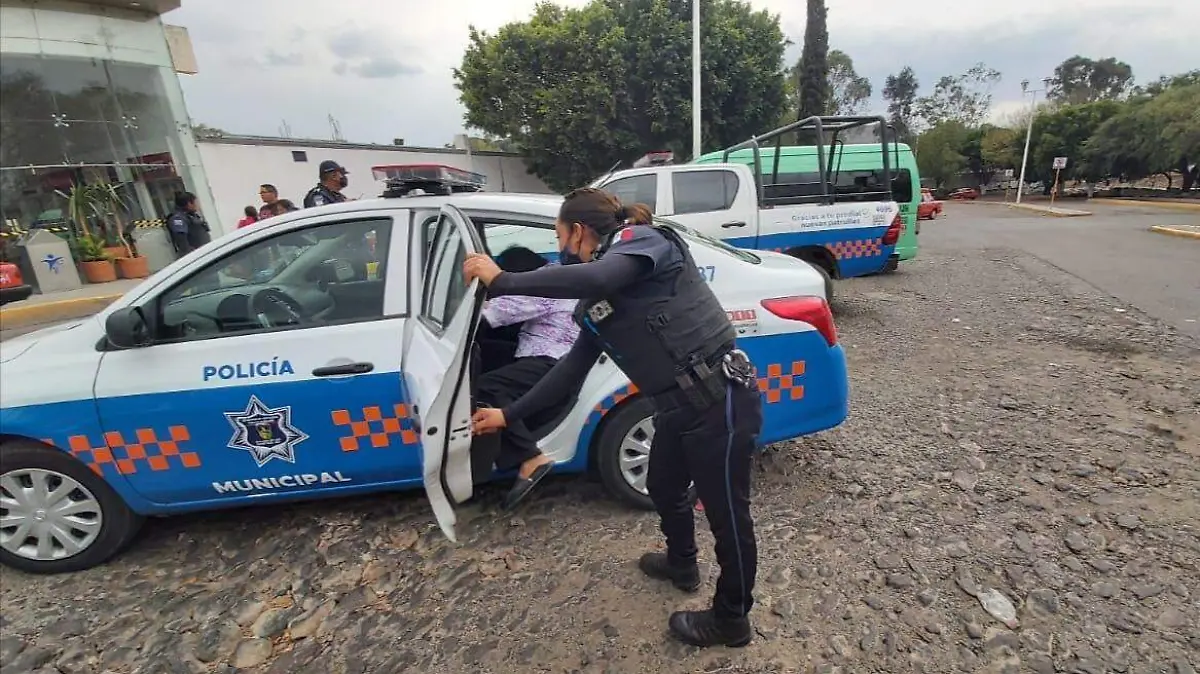 06 MAY LOS POLICIAS RESGUARDARON