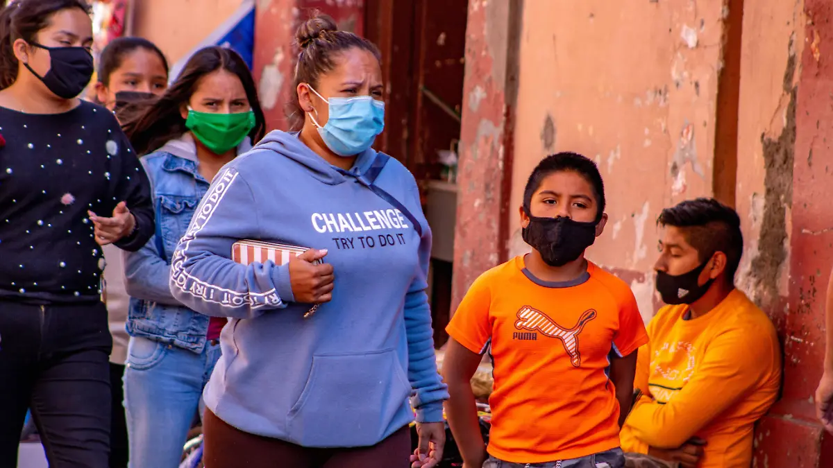Pandemia ha ocasionado incertidumbre en padres y madres de familia.  Constanza Escamilla  El Sol de San Juan del Río.