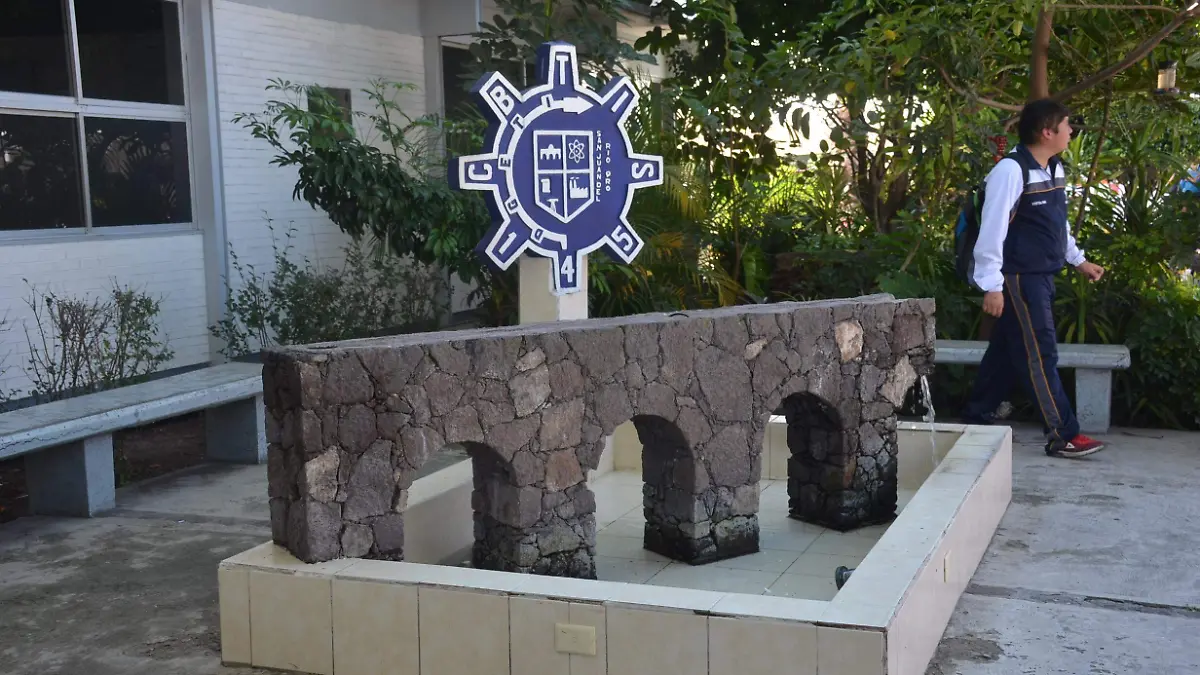 Esperan recursos para ampliar infraestructura en Cbtis 145.