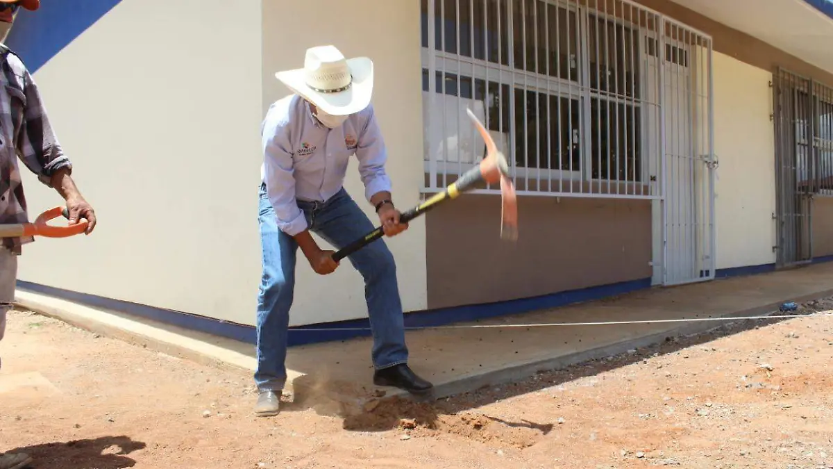 Con el aula se privilegiará a la enseñanza de los alumnos. Cortesía Gobierno Amealco.