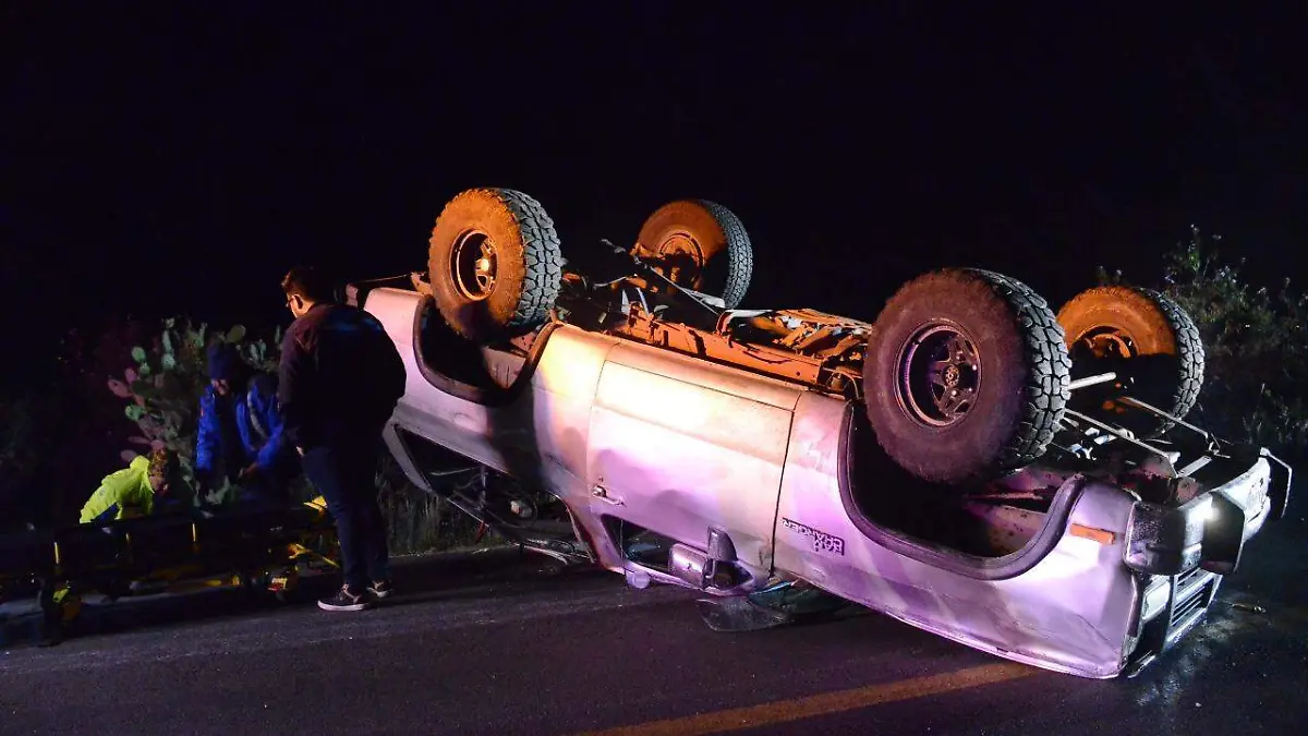 10 NOV LA CAMIOENTA QUEDO