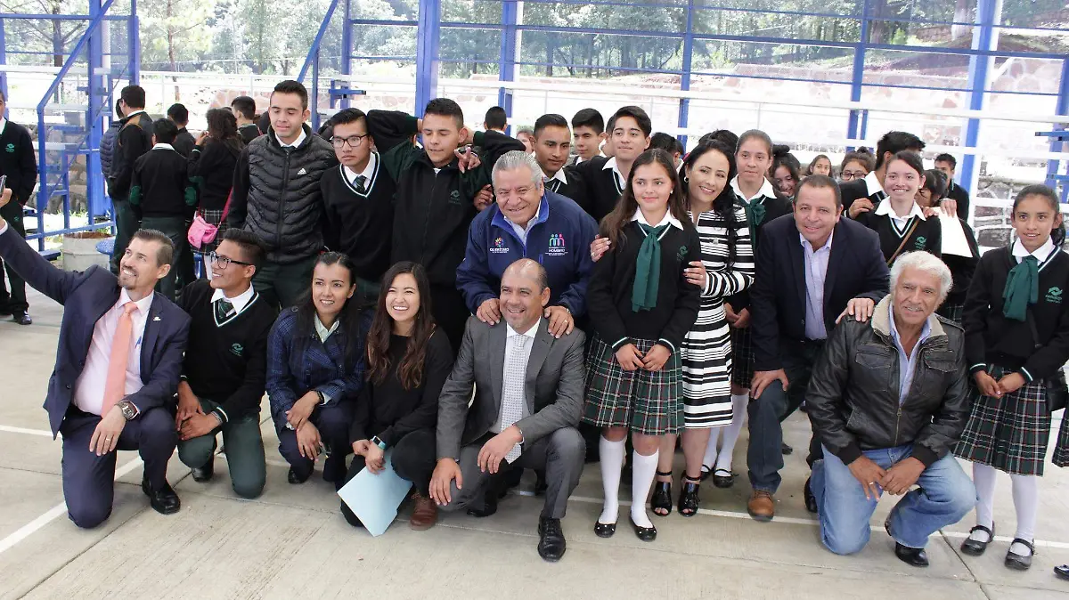 Autoridades del estado y municipales dieron la bienvenida  los jóvenes amealcenses.