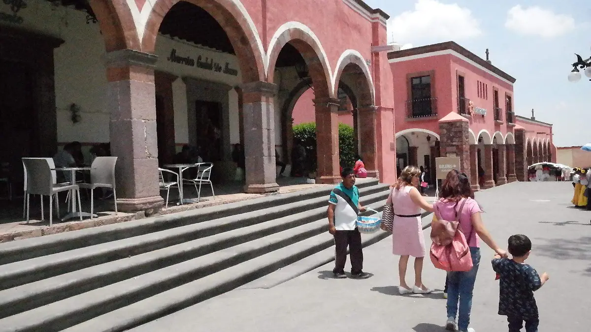 El bufete jurídico atenderá demandas y brindará orientación en la cabecera municipal de Amealco.