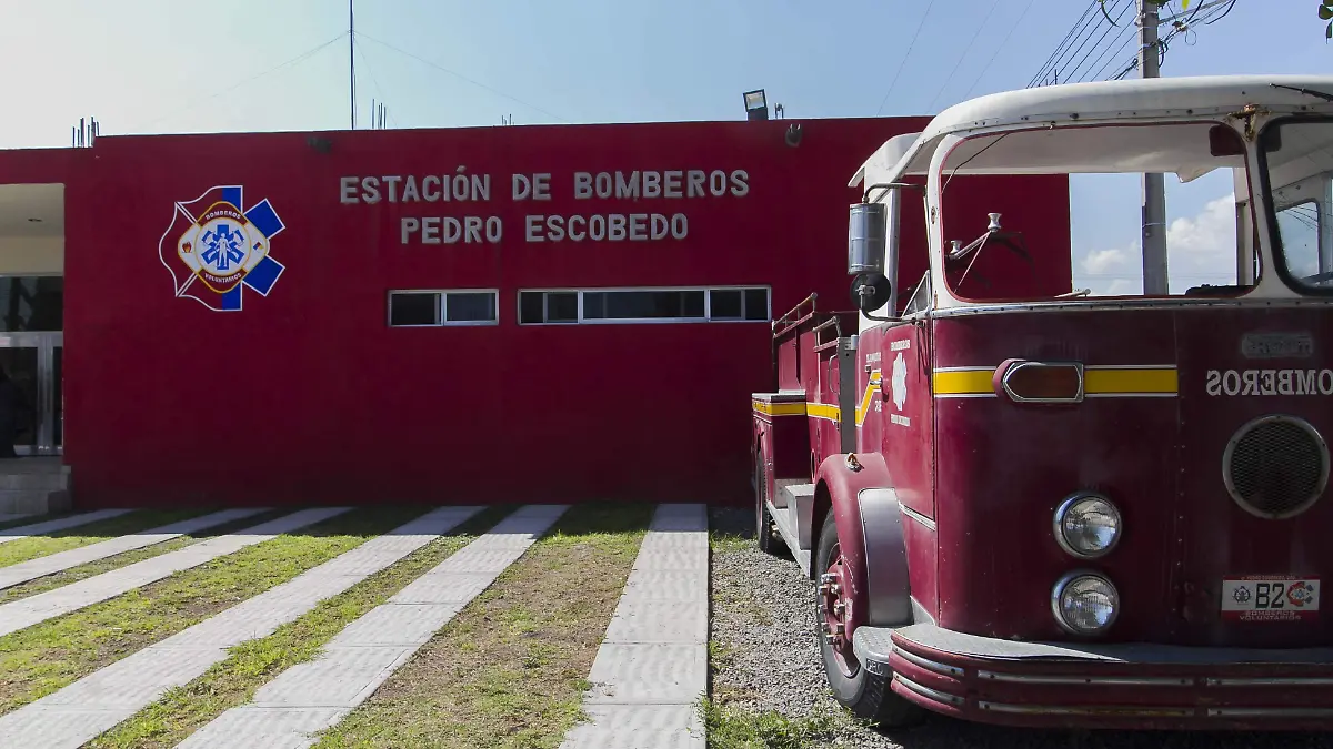 Bomberos dependen del apoyo de la sociedad y del respaldo gubernamental.  Foto César Ortiz  El Sol de San Juan del Río.