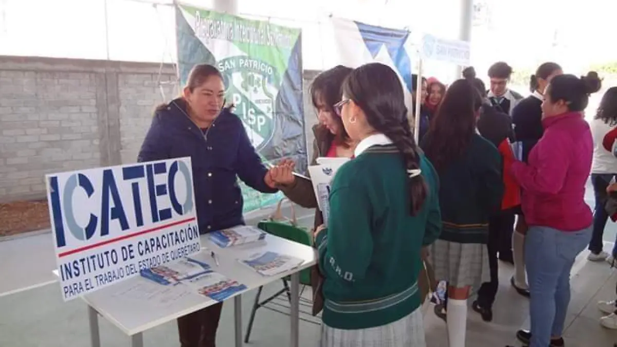 El Icateq plantel San Juan del Río realizó una jornada de promoción y difusion de artes y