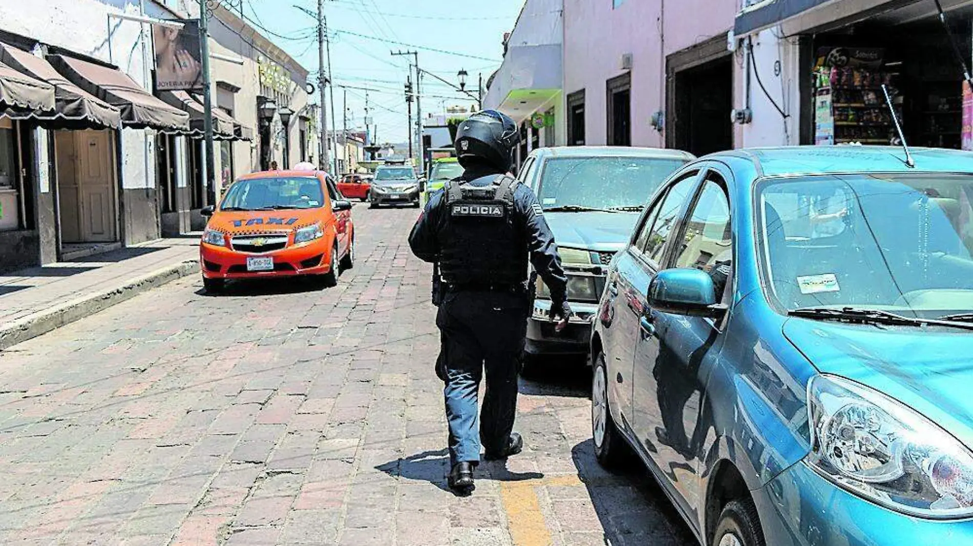 policias