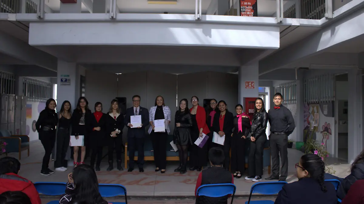 FOTO PRINCIPAL SJR Panel de empleadores de egresados