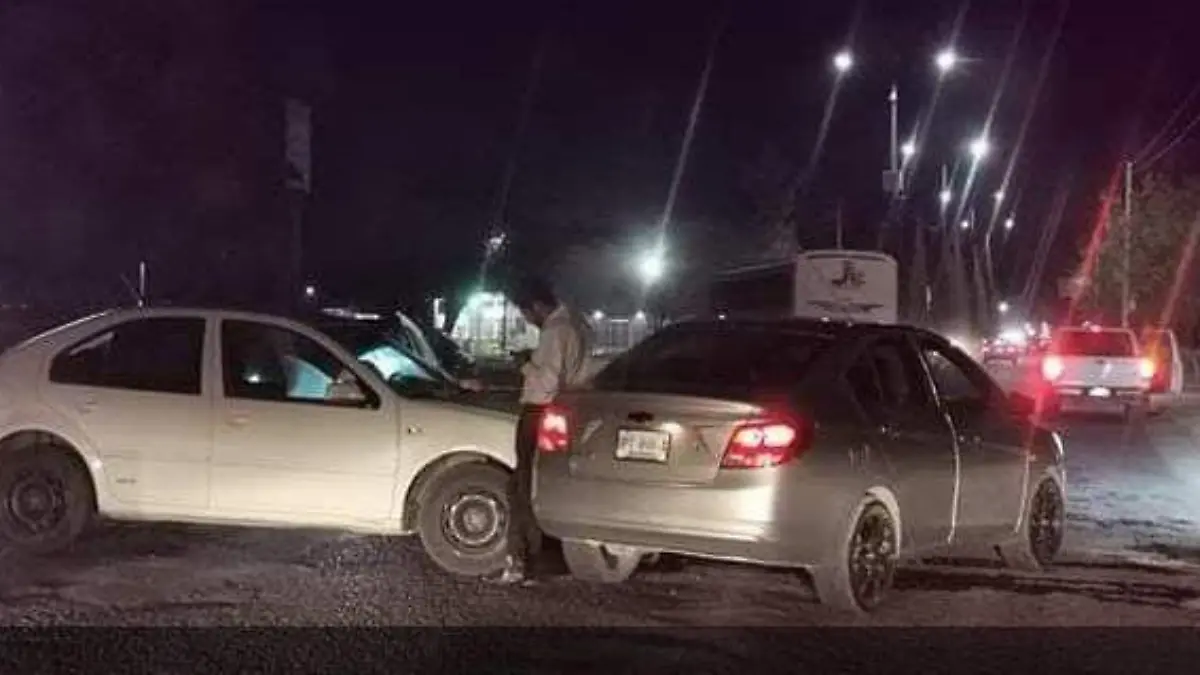 23 FEB LOS OCUPANTES DE UN CARRO