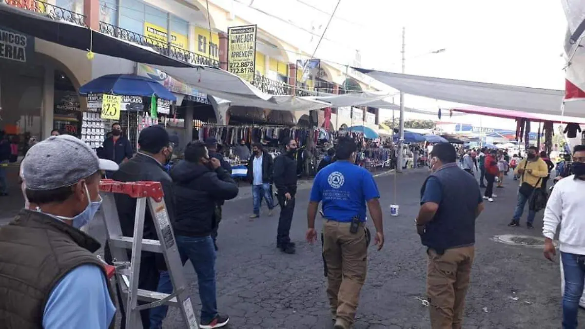 Fortalecieron las medidas de prevención entre los asistentes a este espacio comercial.  Cortesía Secretario Mercado Juárez.