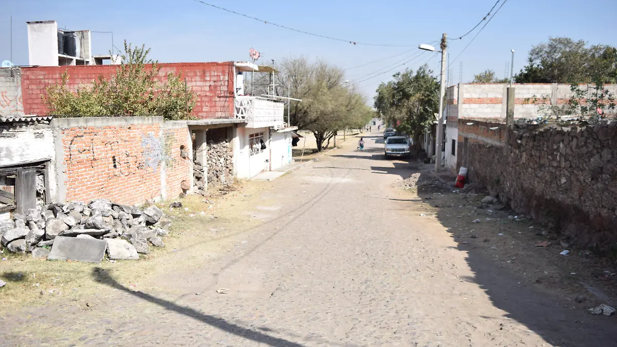 En el Barrio de la Cruz requieren de rehabilitación de calles y un parque