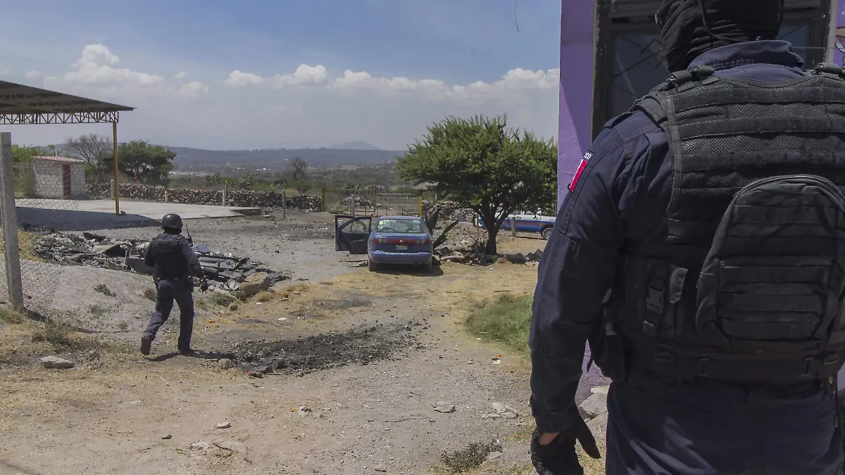 04 MAY EL AUTO FUE ROBADO