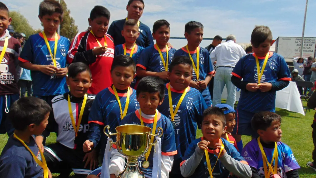 DEP 30 Los número uno celebran 