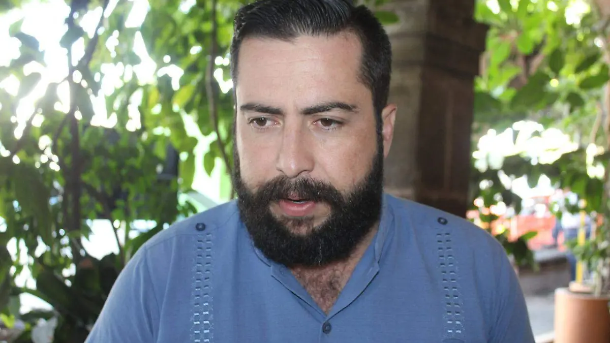 Juan Manuel L_pez Guillermoprieto, precandidato independiente por el IX Distrito local.  Archivo  El Sol de San Juan del R_o.