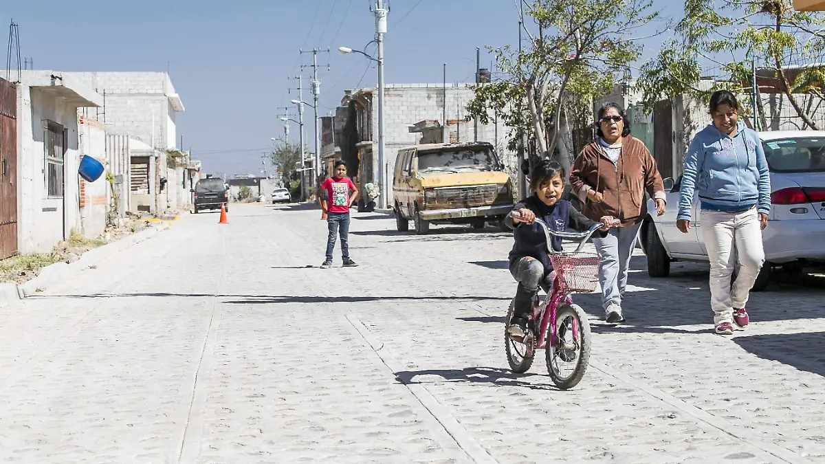 Vecinos reconocieron
