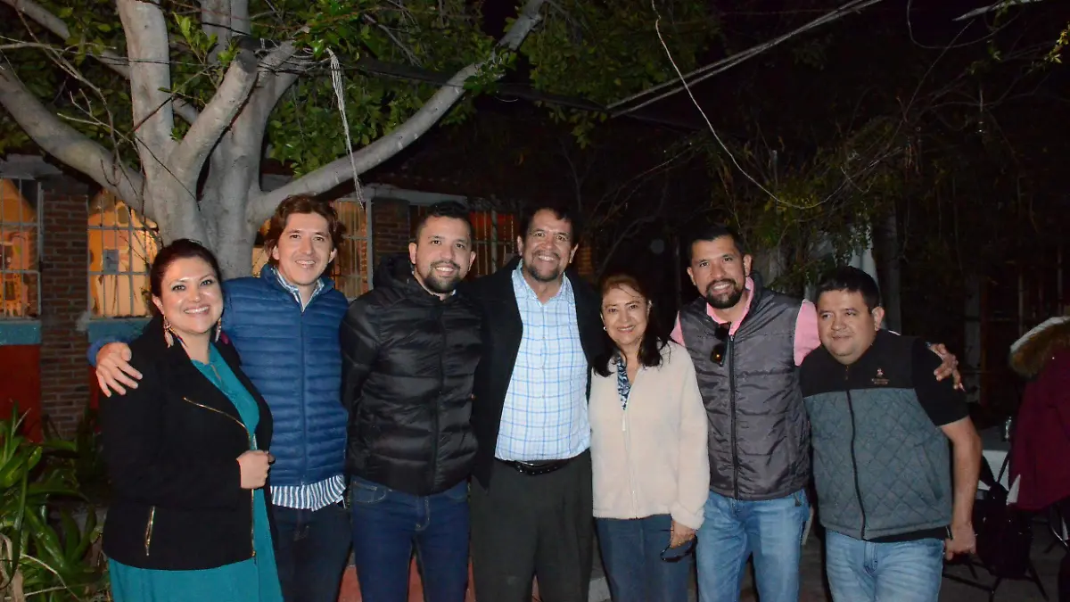SOC-CON SU FAMILIA
