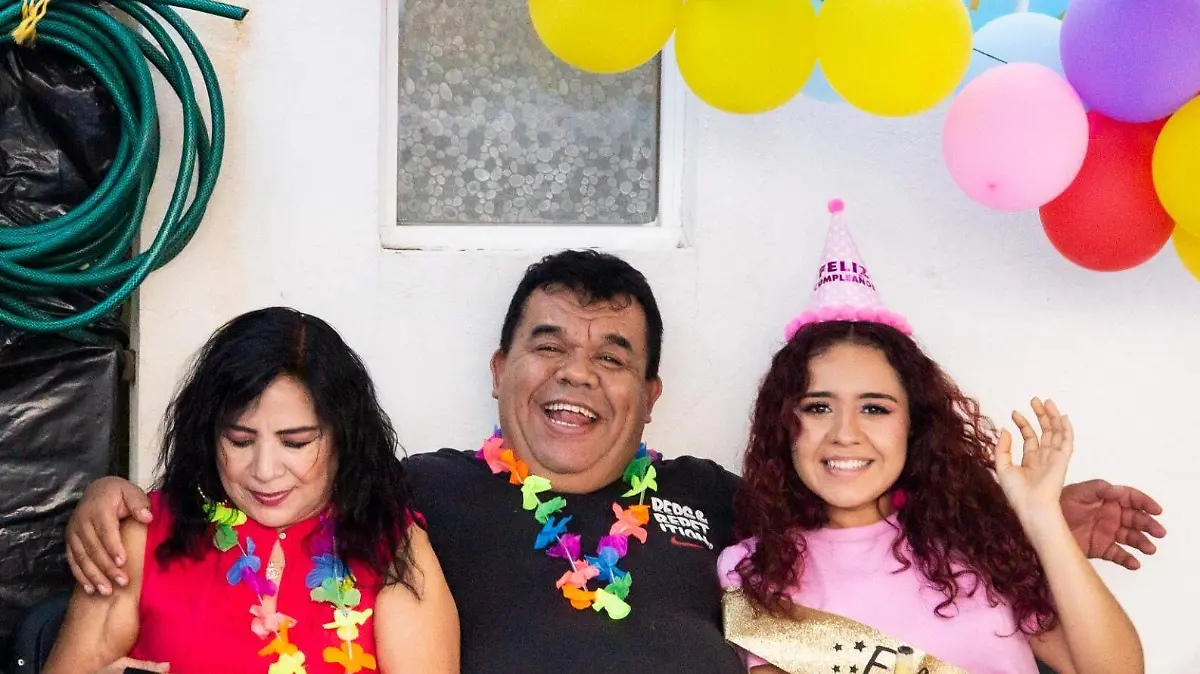 SJR Festejo acompanada de sus abuelos