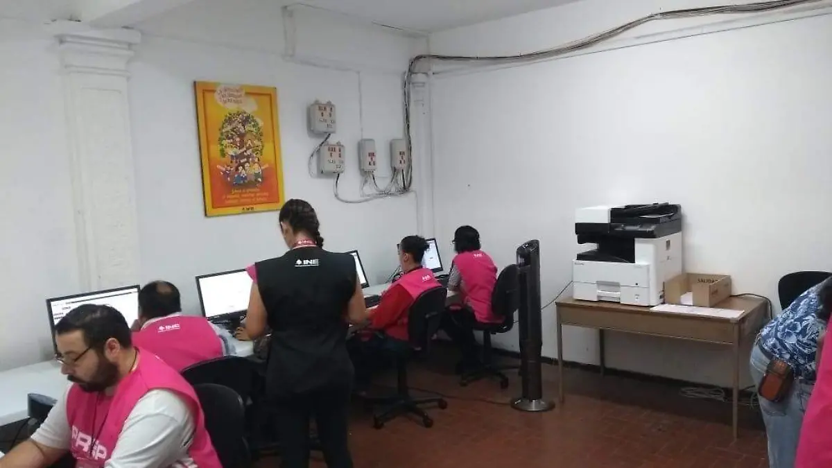 SE LLEVO