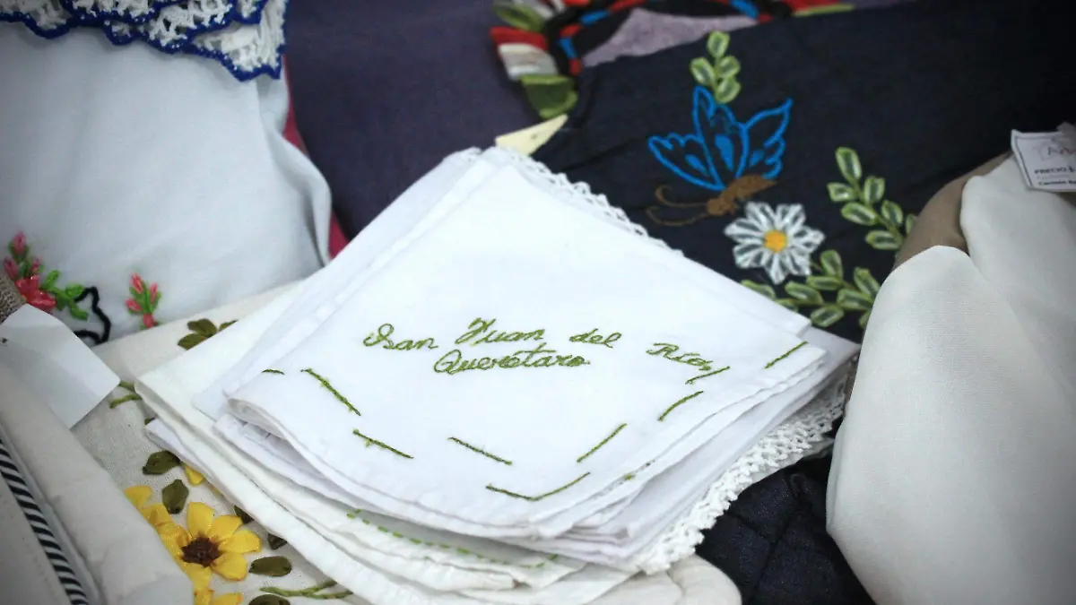 SJR Servilletas bordadas