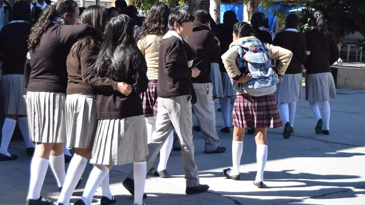 Previenen adicciones en escuelas.  Foto Archivo  El Sol de San Juan del Río.