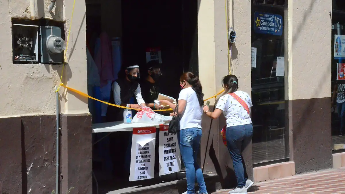 Est_ en manos de todos prevenir el regreso al sem_foro rojo.  Luis Lu_vanos  El Sol de San Juan del R_o.