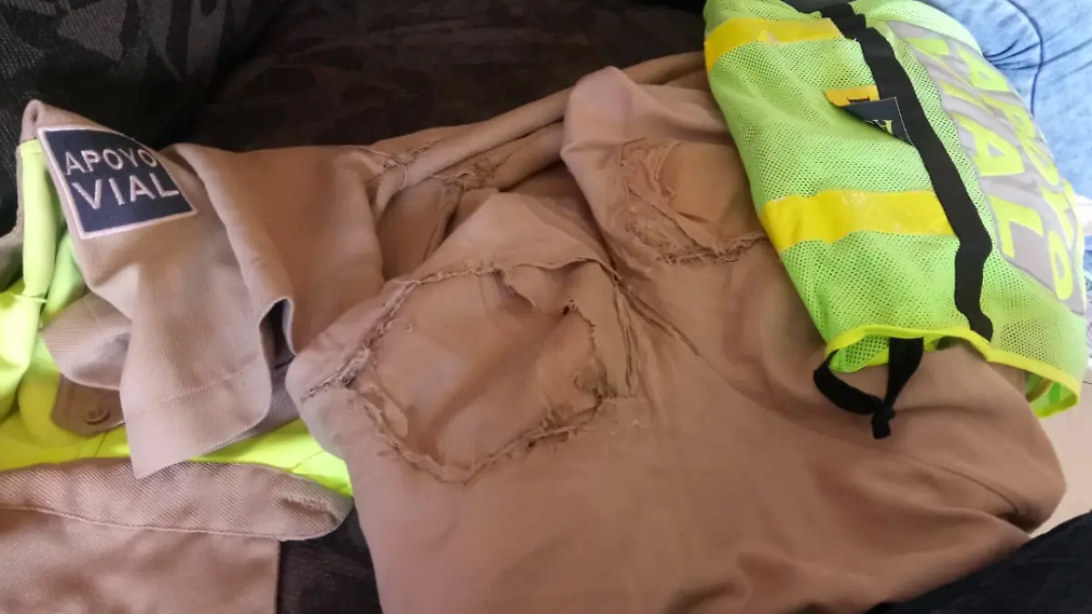 Los uniformes que emplean están en malas condiciones.