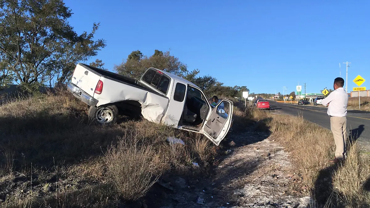 06 DIC LA CAMIONETA HIZO