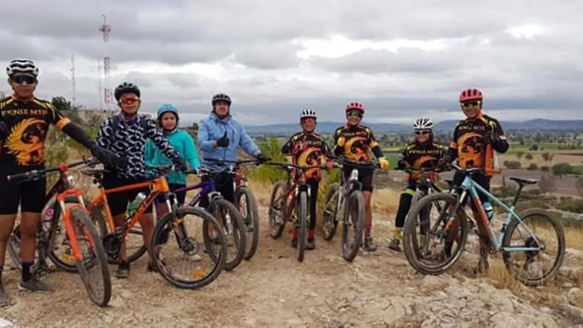 Club Fénix MTB de Pedro Escobedo alista participación en Campeonato Estatal de Ciclismo de Montaña.  Foto Cortesía Club Fénix  El Sol de San Juan del Río.