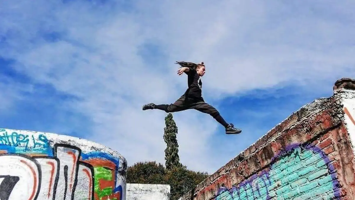 DEP 23 LA DEPORTISTA