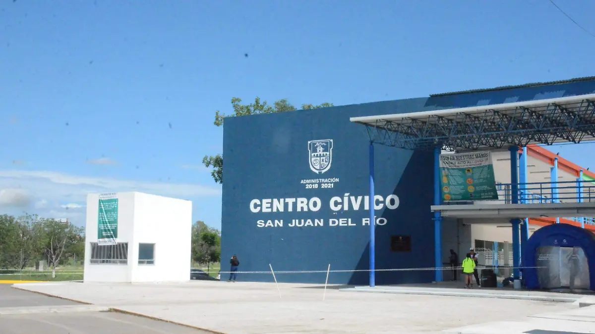 Municipio permanece sin adeudos con empresa de servicios m_dicos.  Luis Lu_vanos.  El Sol de San Juan del R_o.