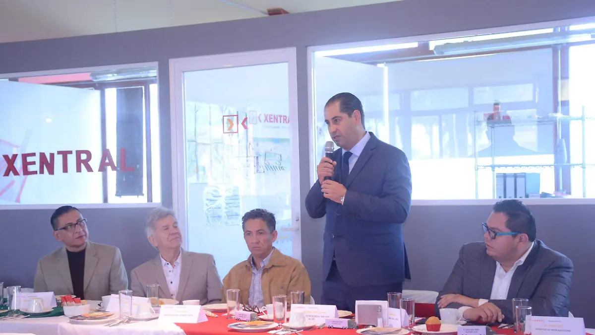 El subsecretario de Sedesu, Antonio Pérez Cabrera, destacó la excelente ubicación de Xentral en San Juan del Río.