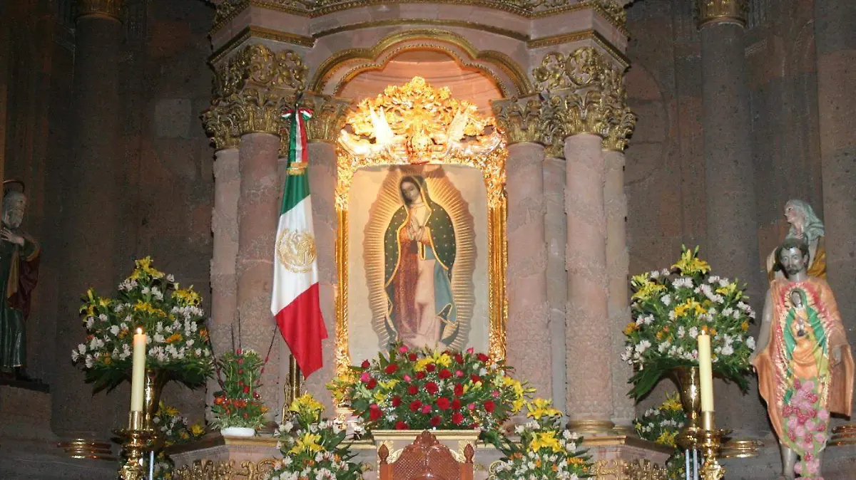 4.- En el altar