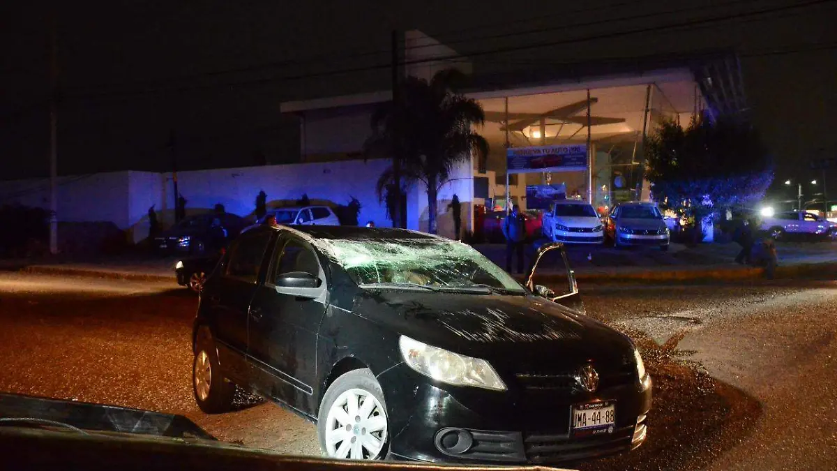 10 NOV EL CARRO ACABO