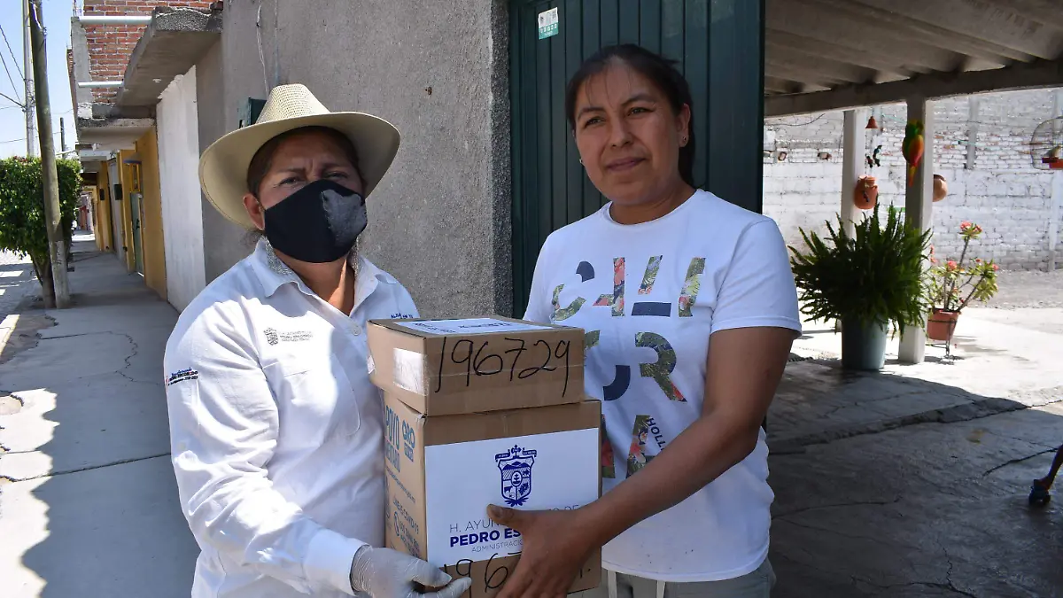 Familias necesitadas han recibido este apoyo. Cortes_a Gobierno Amealco.