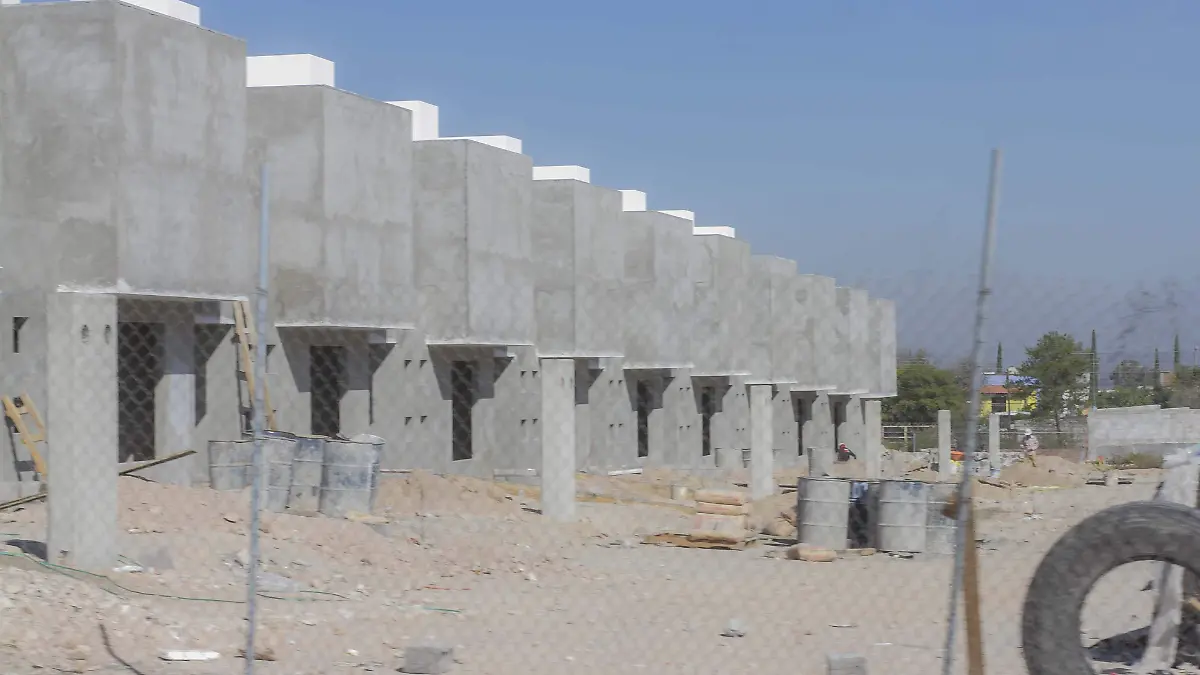 La representante de este organismo destacó el crecimiento de vivienda en el estado. Foto César Ortiz. El Sol de San Juan del Río.