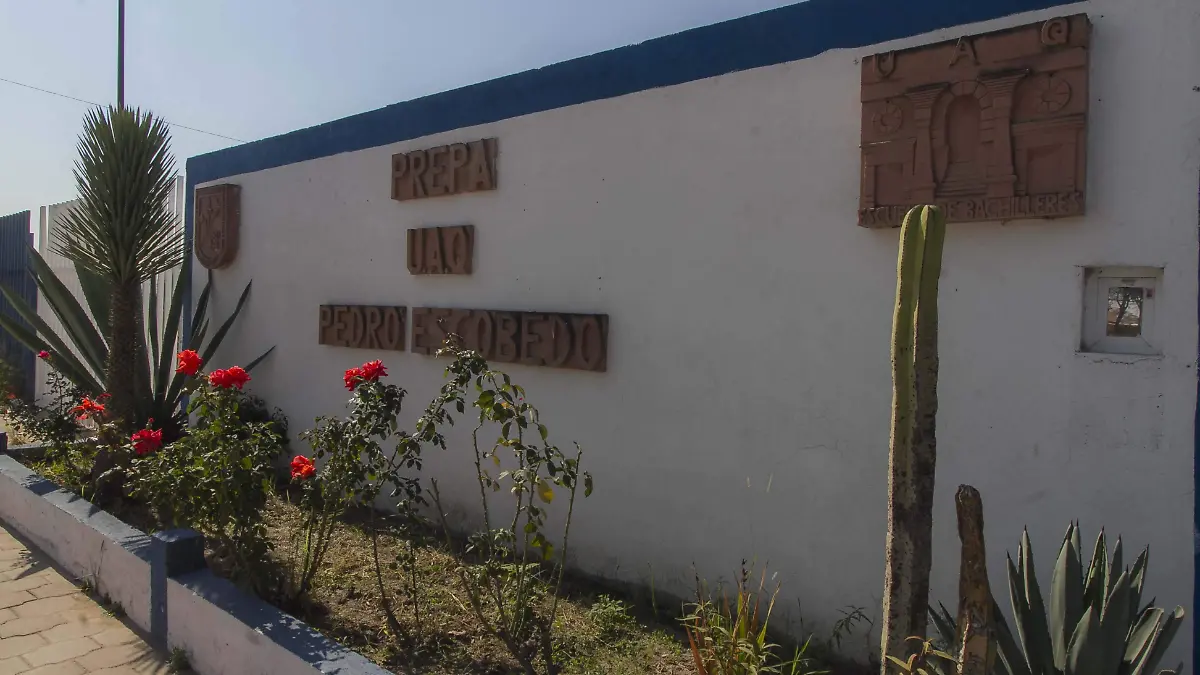Mejoran espacios en la preparatoria UAQ de Pedro Escobedo.  Archivo  El Sol de San Juan del R_o.