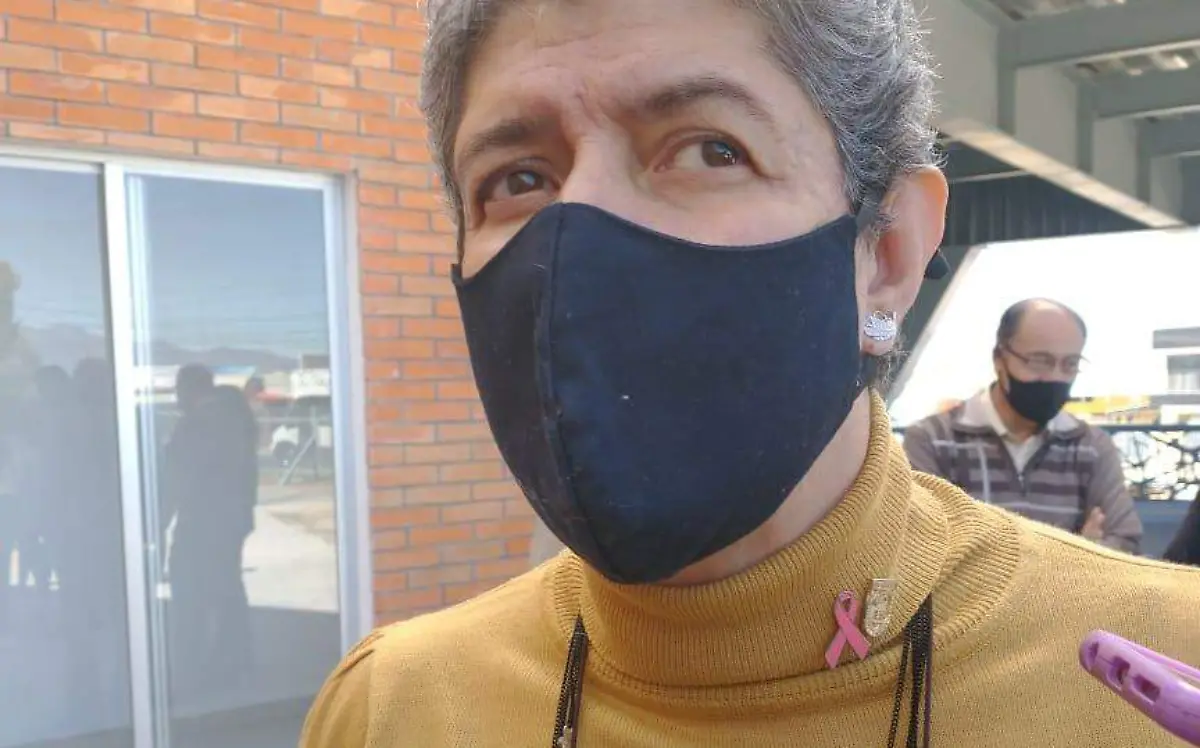Teresa Garc_a Gasca, rectora de la Universidad Aut_noma de Quer_taro.  Dolores Mart_nez