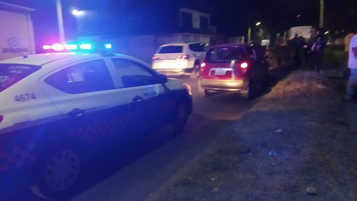 11 OCT AUTO FUE CHOCADO POR