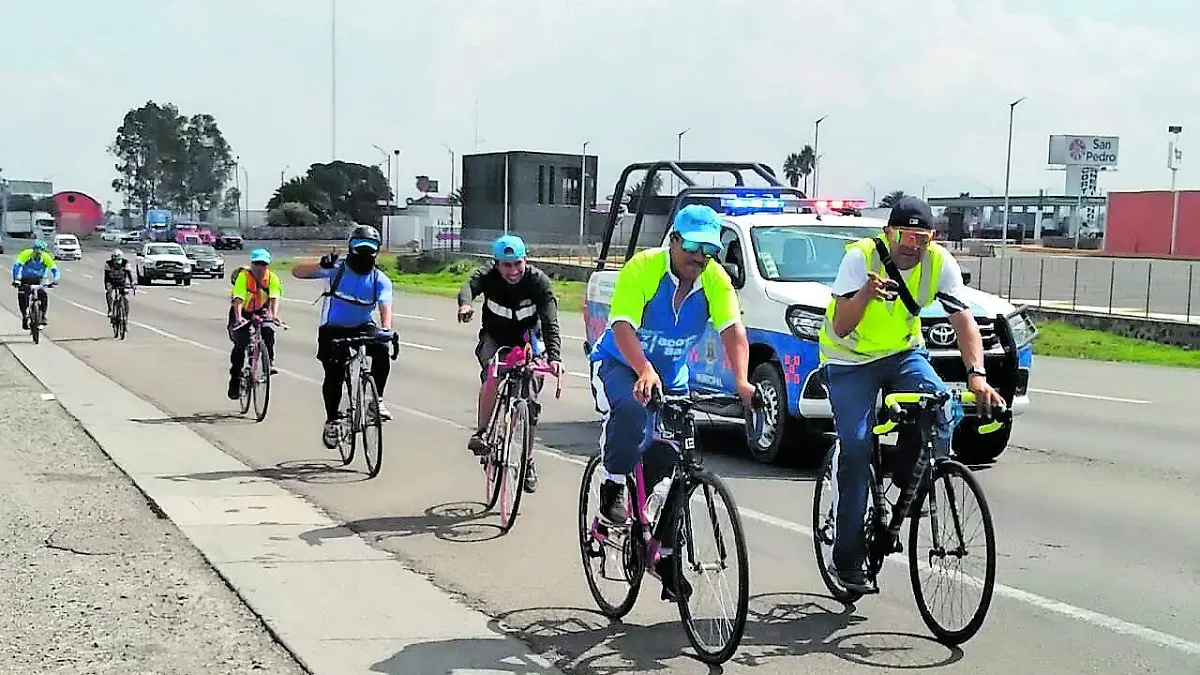 SJR POLI FUERON POR LO MENOS_CMYK