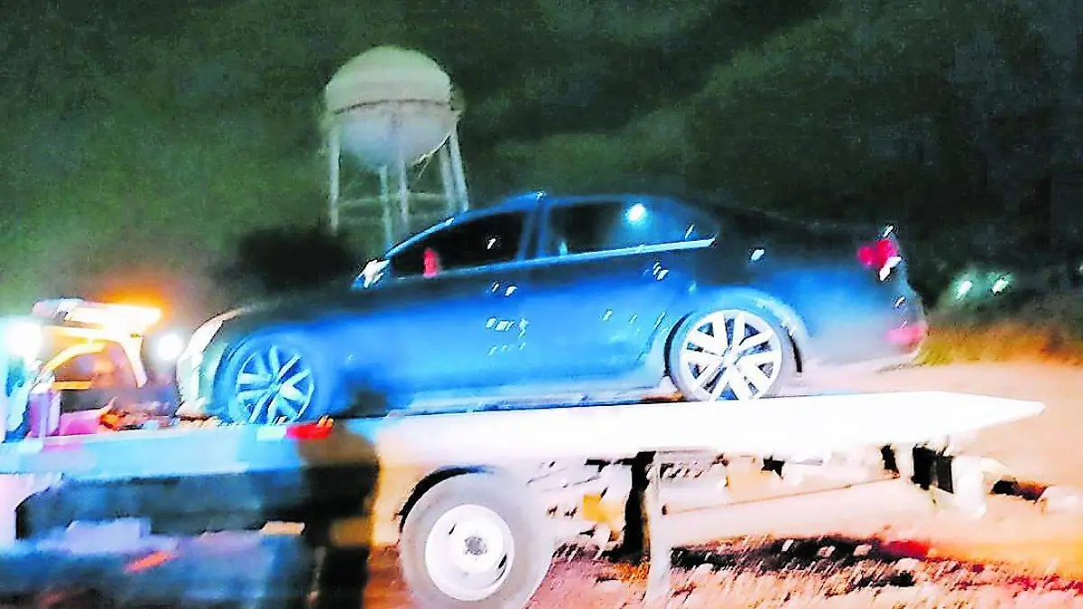 SJR POLI EL CARRO FUE LLEVADO AL_CMYK